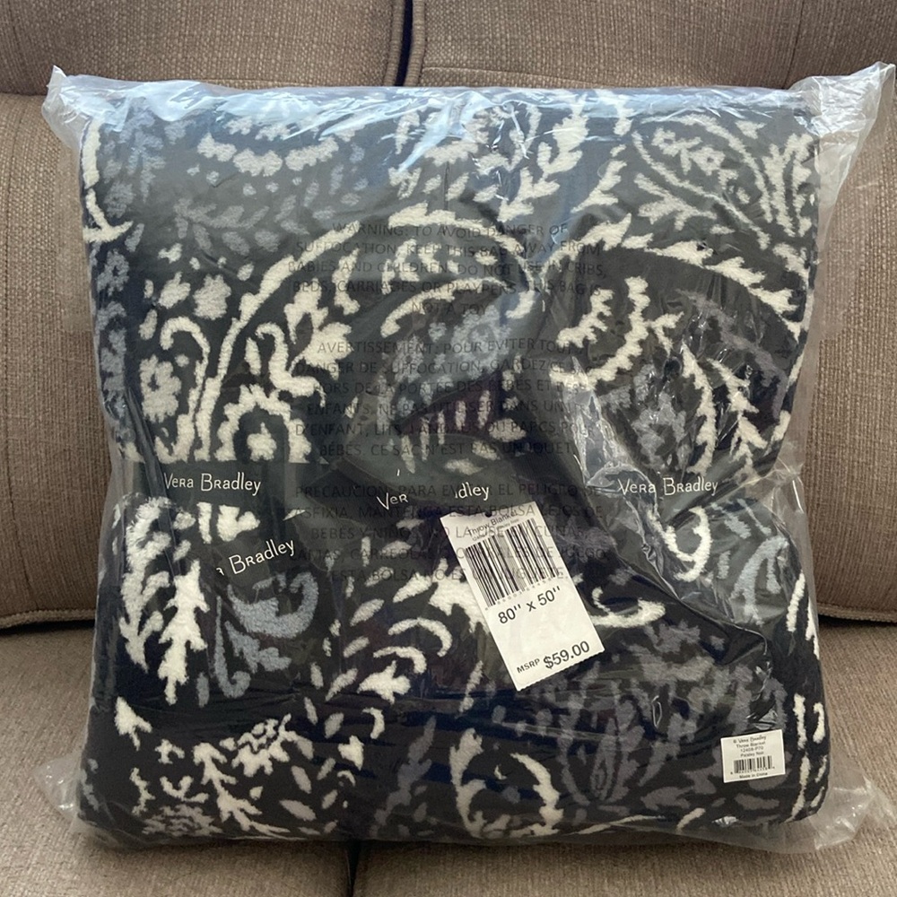 COPY - Vera Bradley Throw Blanket Paisley Noir